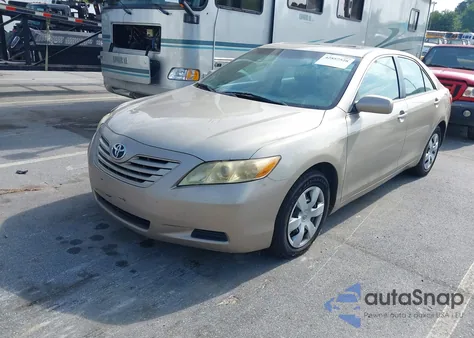 2009 Toyota Camry Le z USA, uszkodzony, nr VIN 4T1BE46K29U411993